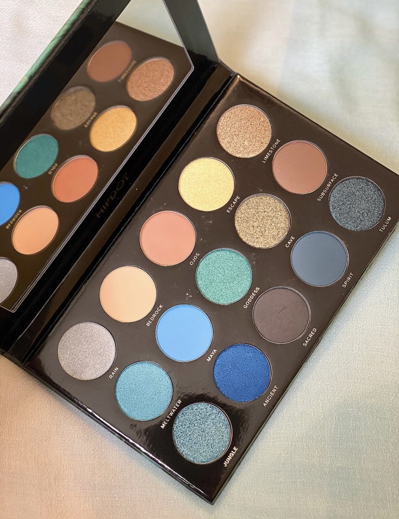 Hipdot Cenote Pressed Eyeshadow Palette Open Zoomed In